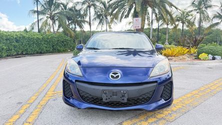 2012 Mazda3 i Grand Touring