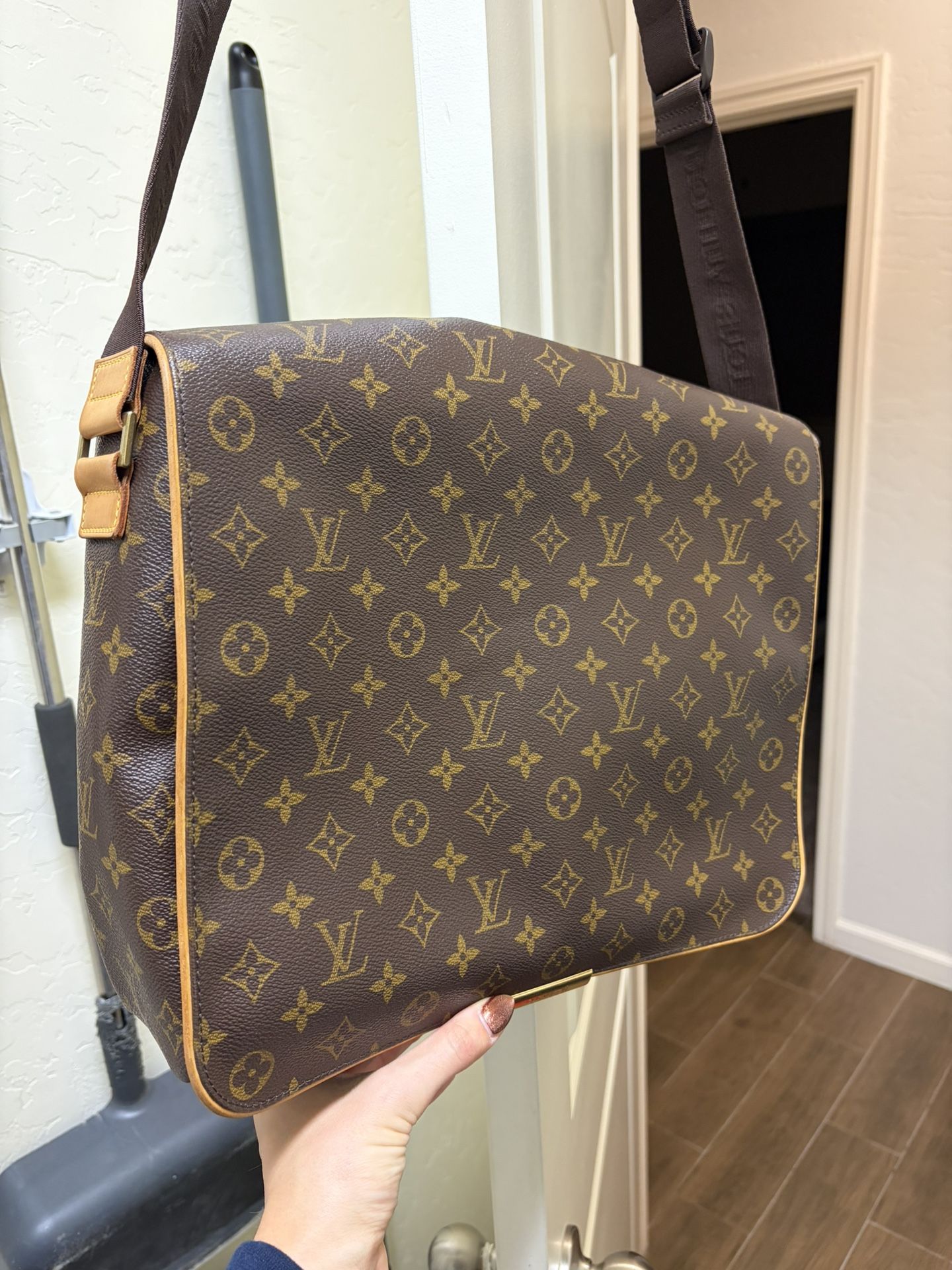 Louis Vuitton Abbesses Messenger Bag