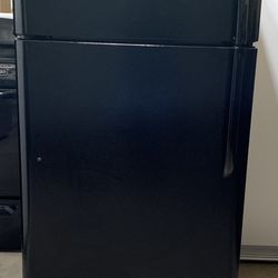 Frigidaire Fridge Refrigerator 