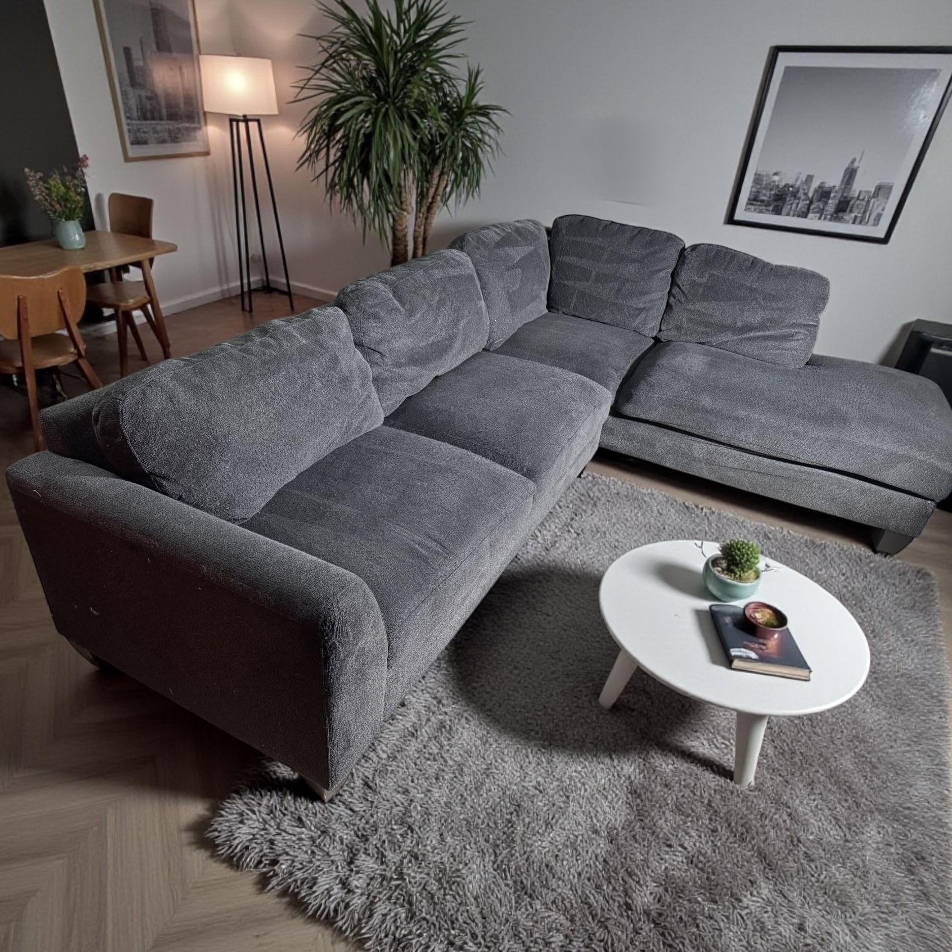 Cozy Up in Style: Dark Blue Sectional Sofa with Chaise Lounge