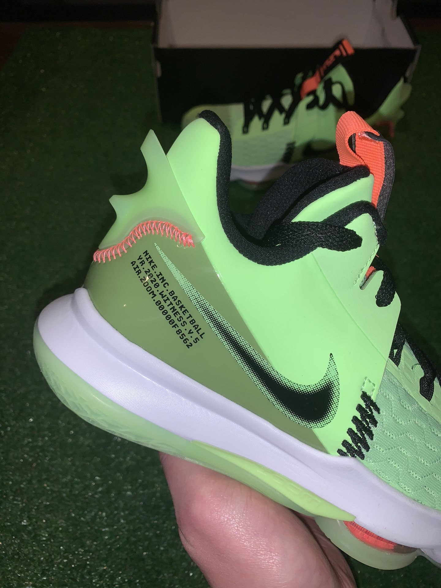 Nike Lebron Witness 5