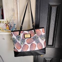 Nicolhiller Women Bag Fairly New great Condition