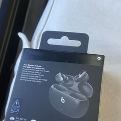 Beats Studio Buds