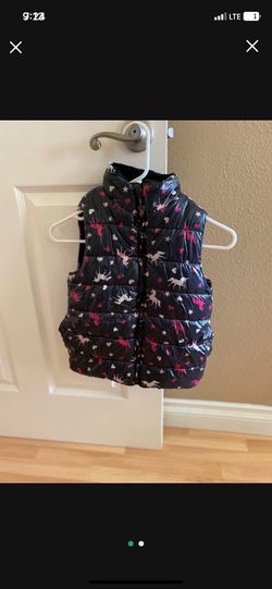 Girl’s Vest Size 7/8 Years Old