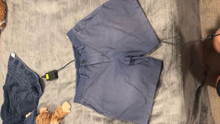 Vineyard Vines On-The-Go Shorts – Size 33