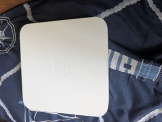 2 apple airports
