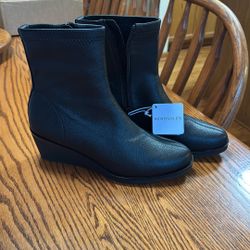 Women’s Boot Aerosoles Binnie Size 9