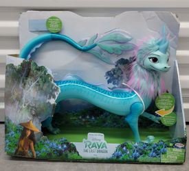 Dragon Sisu Figure