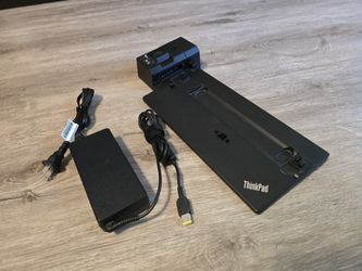 Lenovo ThinkPad Ultra Dock 40AJ + OEM 135W Adapter