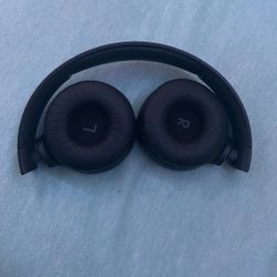 JBL Headphones (On-Ear)