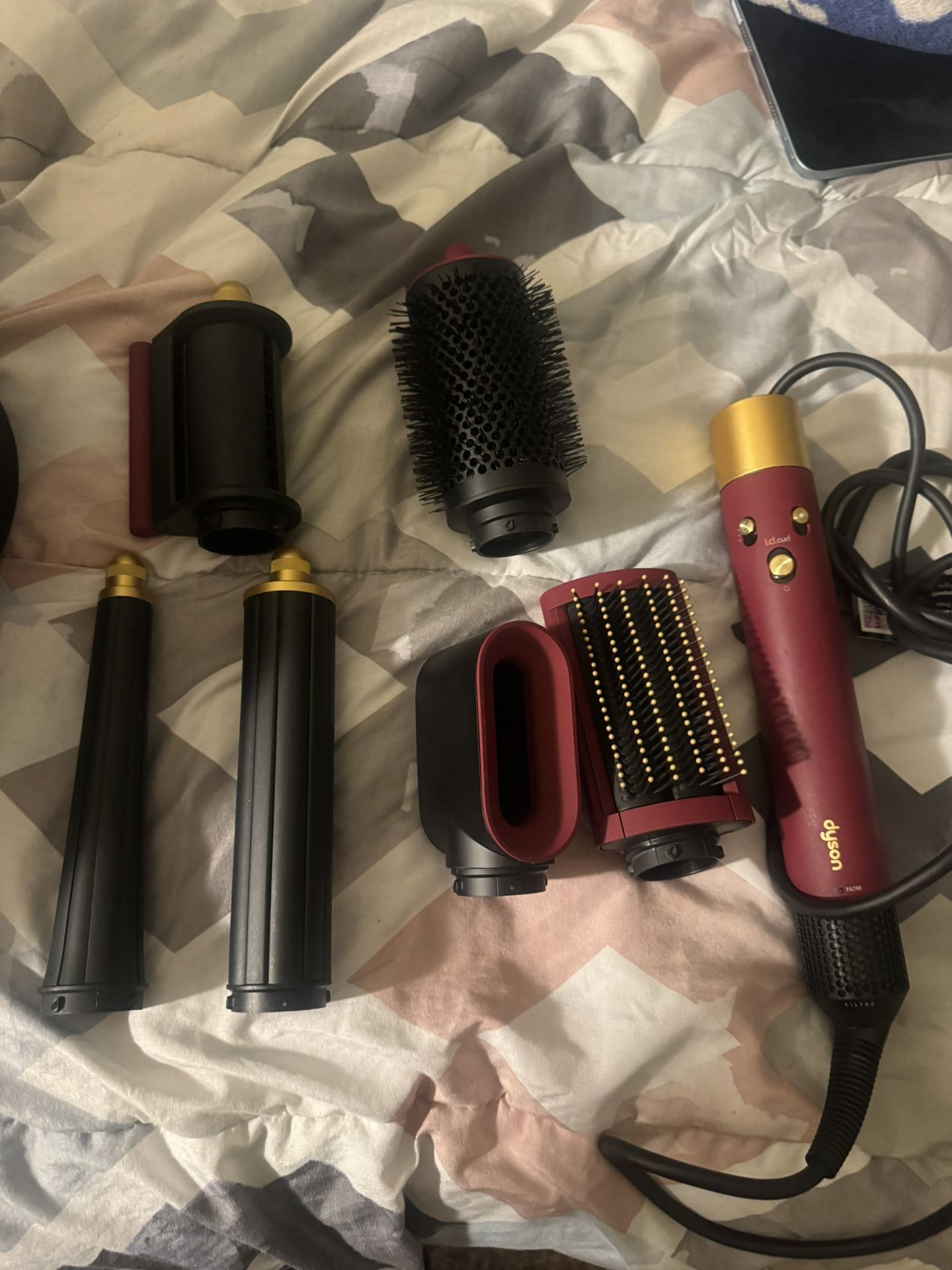 Dyson Airwrap Red & Gold