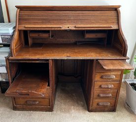 Vintage Roll top banker’s desk