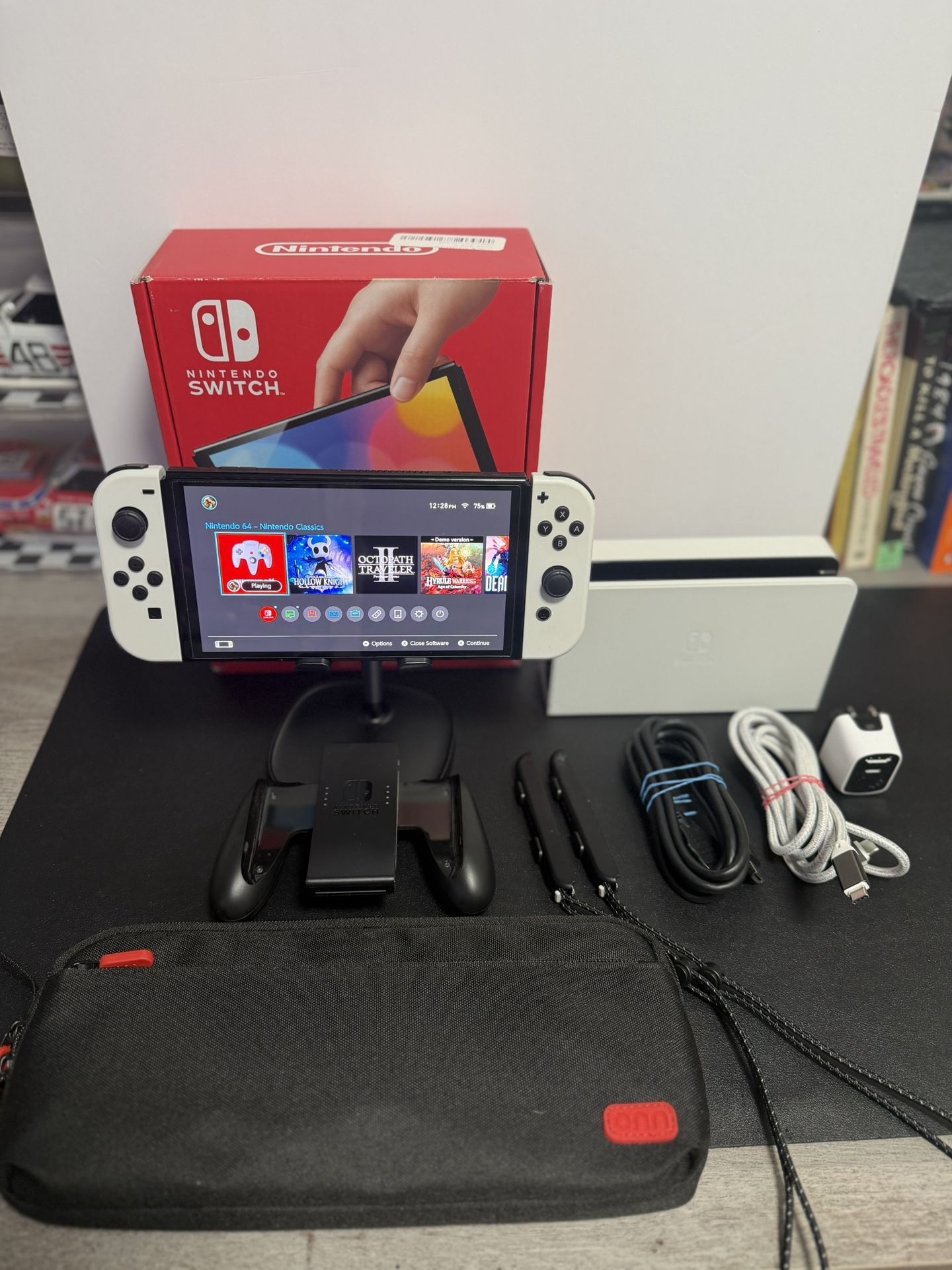 Nintendo Switch OLED + Extras