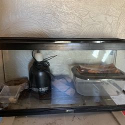 Enclosure For Reptiles 