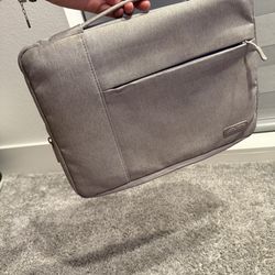 MOSISO Zippered Laptop Sleeve Case – Gray – Excellent Condition Protective Laptop Case with Dual Storage Pockets