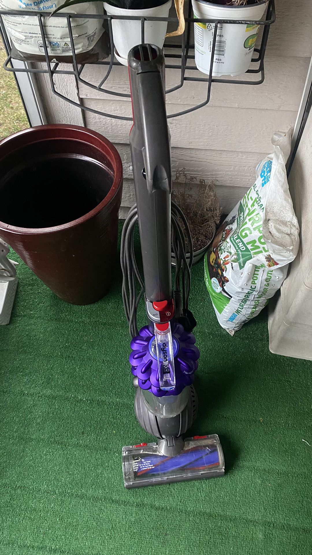Dyson Vacuum. Left Behind  By Tenants. 