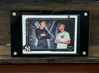 2025 Topps Series 1 Aaron Judge / Derek Jeter [Golden Mirror Image Variation] #300
