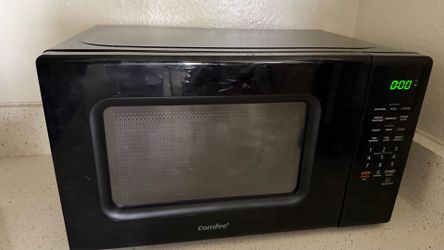 MOVING OUT SALE - MICROWAVE $40