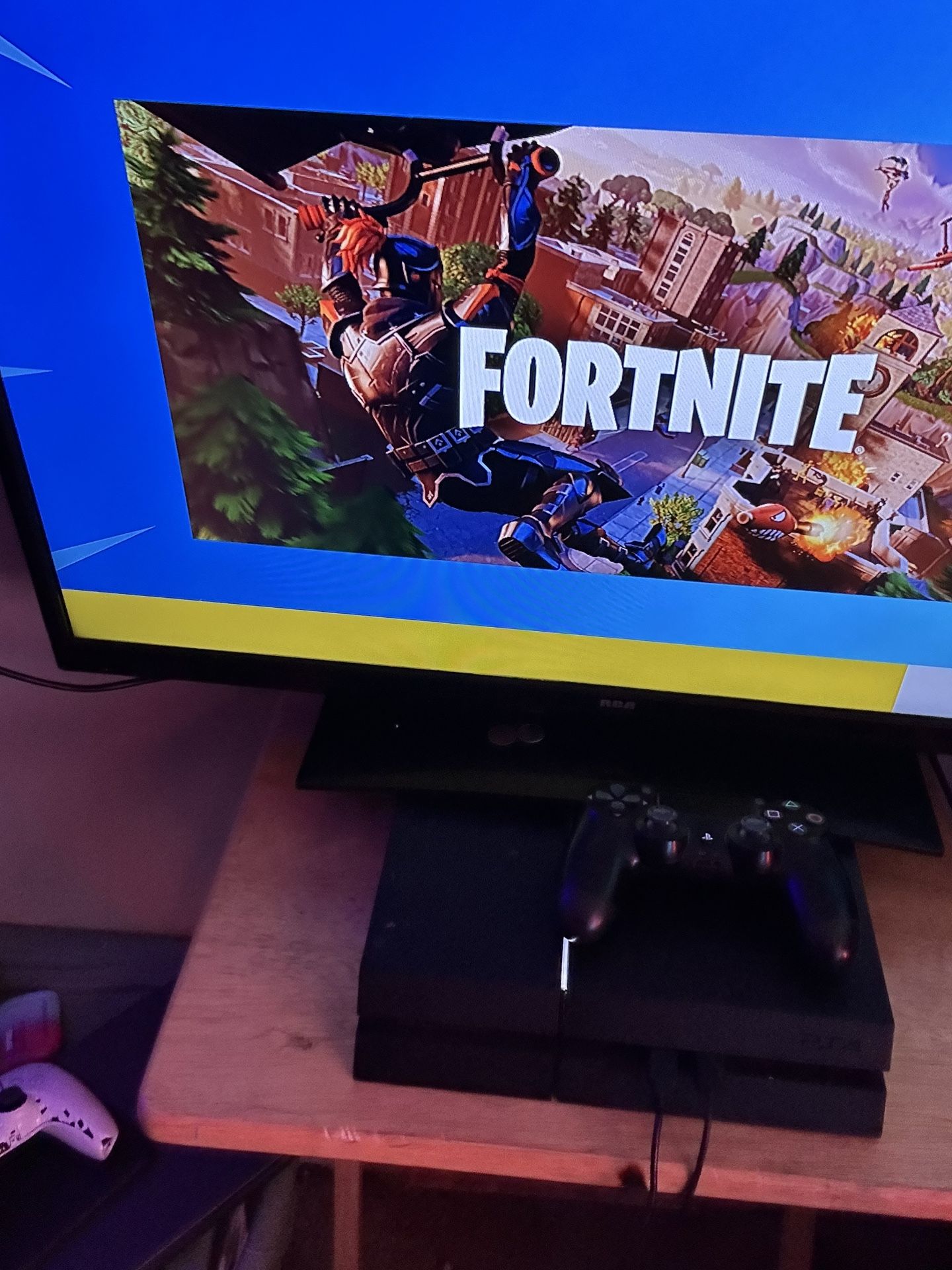 Playstation4 And 30in Tv