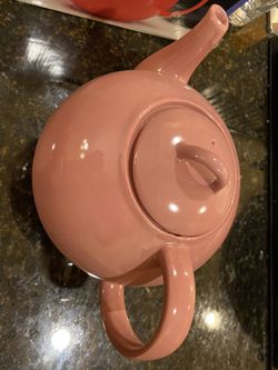 Pink ceramic Teapot