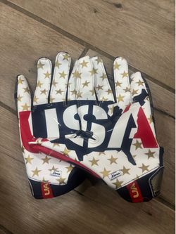 Football gloves