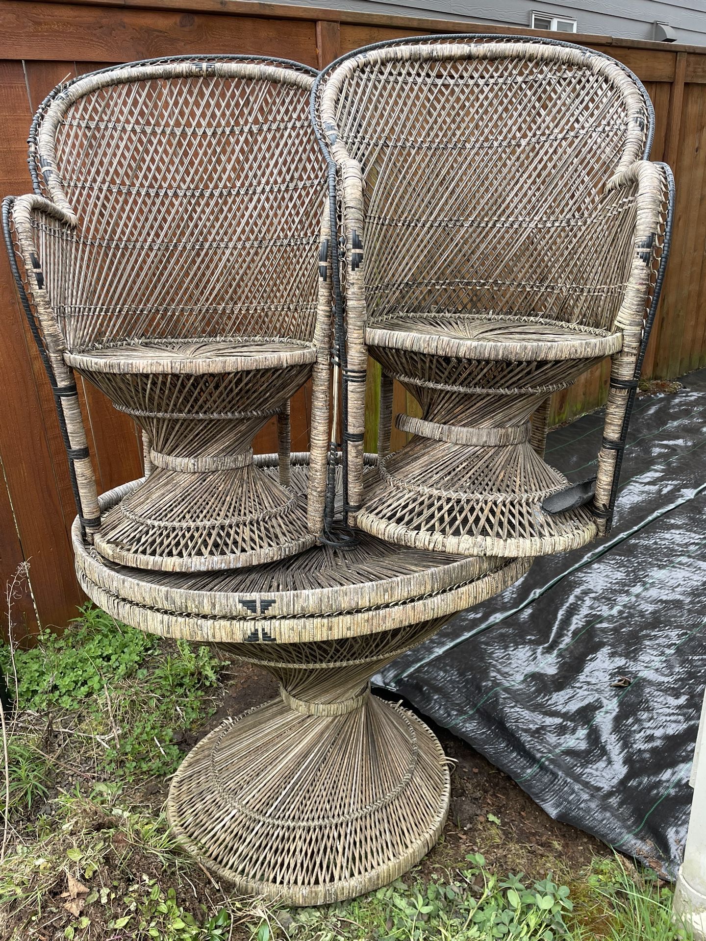 Free Rustic Wicker Table + Chairs 