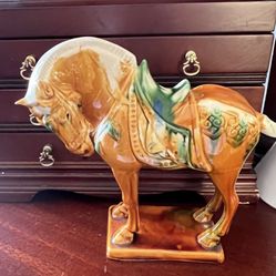 VINTAGE CHINESE TANK DRIP GLACÉ WAR HORSE 