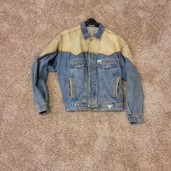 Large Guess Jean Jacket (Mens)