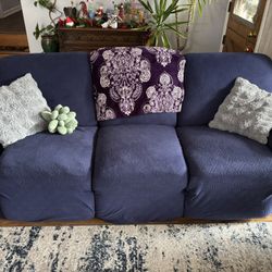 Free Recliner Sofa & Loveseat