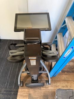 NordicTrack RW900 Rower – Large iFIT Touchscreen – Barely Used