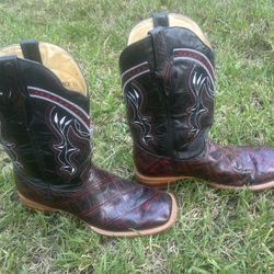 Cowboy Boots 