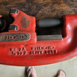 1/8 To 2" RIDGID PIPE CUTTER