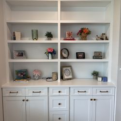 Custom Made Built Ins 