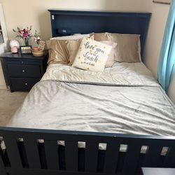 Bedroom Set - Full Size Bed Frame