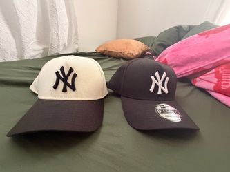 BRAND NEW NEW ERA SNAPBACKS BOTH FOR $40