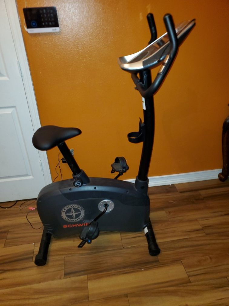 Schwinn 125 exercise bike bycicle. Cardio