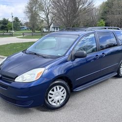 2004 Toyota Sienna