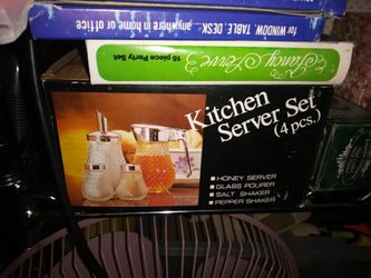 Kitchen server set