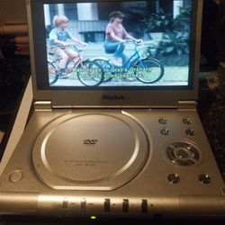 8.5 PORTABLE DVD PLAYER IN EXCELLENT CONDITION BATTERY HOLD CHARGE EXCELLENT 