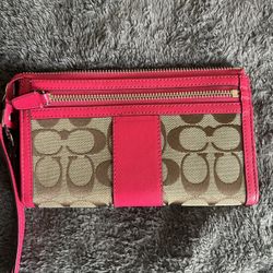 Coach Wristlet 