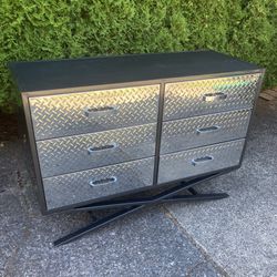 Diamond plate chest of drawer Tool Box Work Bench
