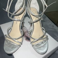 Jessica Simpson Platinum Shimmer Sand Size 7 1/2