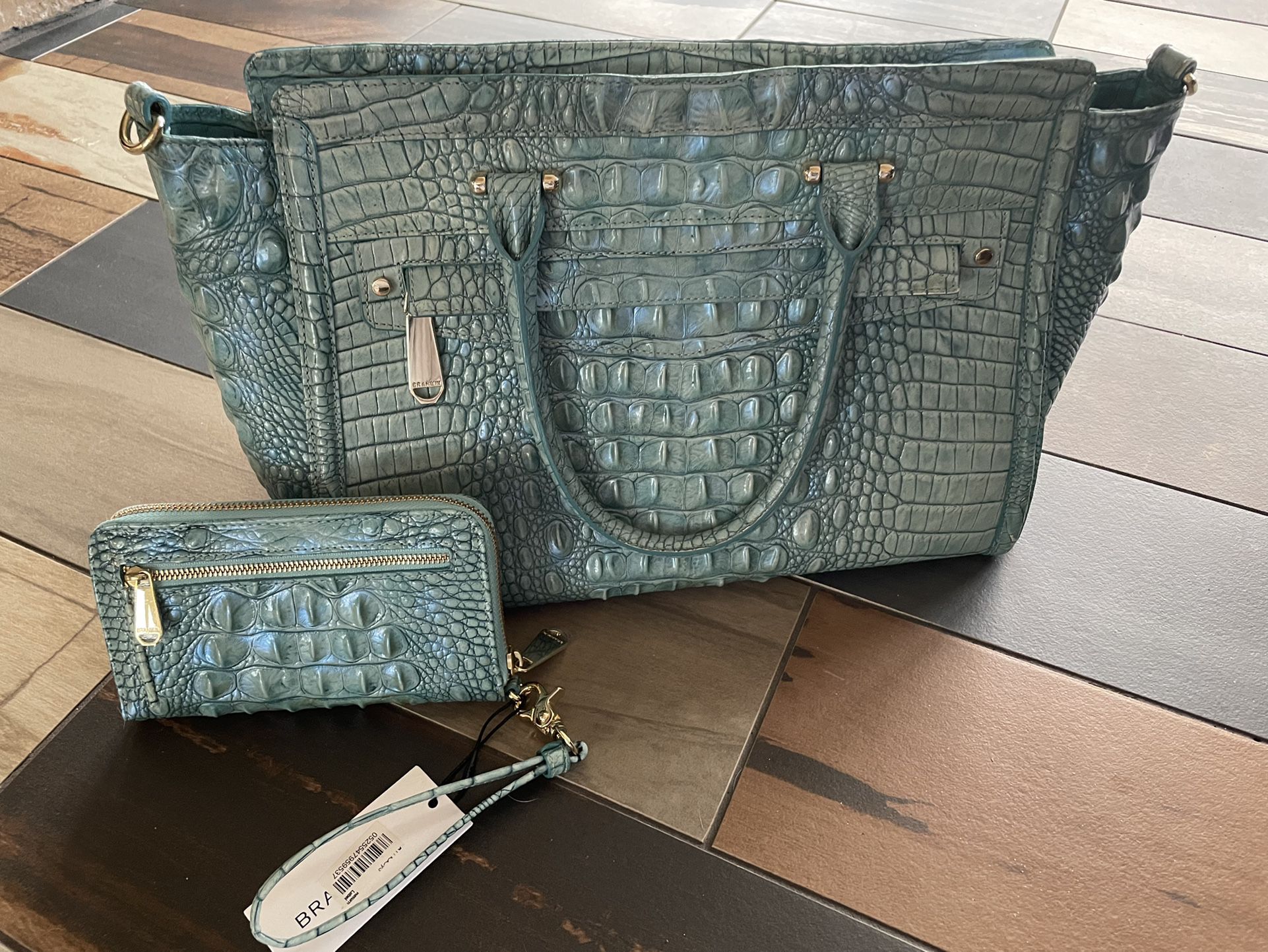 Turquoise Brahmin Handbag With Matching Wristlet Wallet 