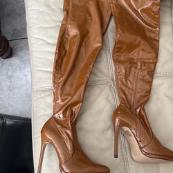 Lakisha Thigh high boots