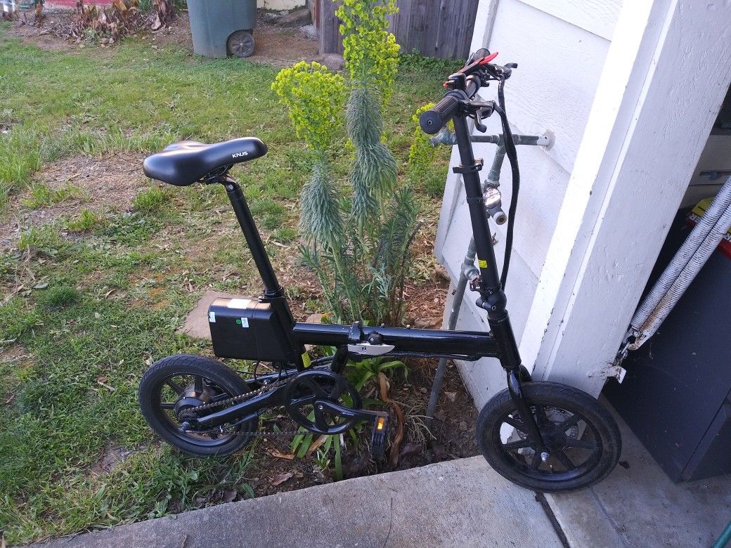 Neco Fold up pedal assist electric bike