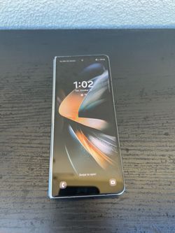 Samsung Z fold 4