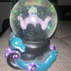 Disney Villains Ursula Musical SnoMotion Waterglobe