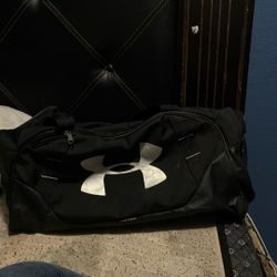 Selling Under Armour Duffel Bag