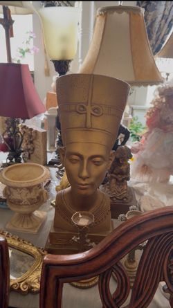 Golden Statue of Head of Egypt Queen Nefertiti