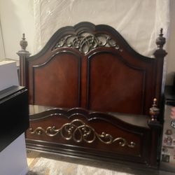 Solid Wood Queen Size Bed